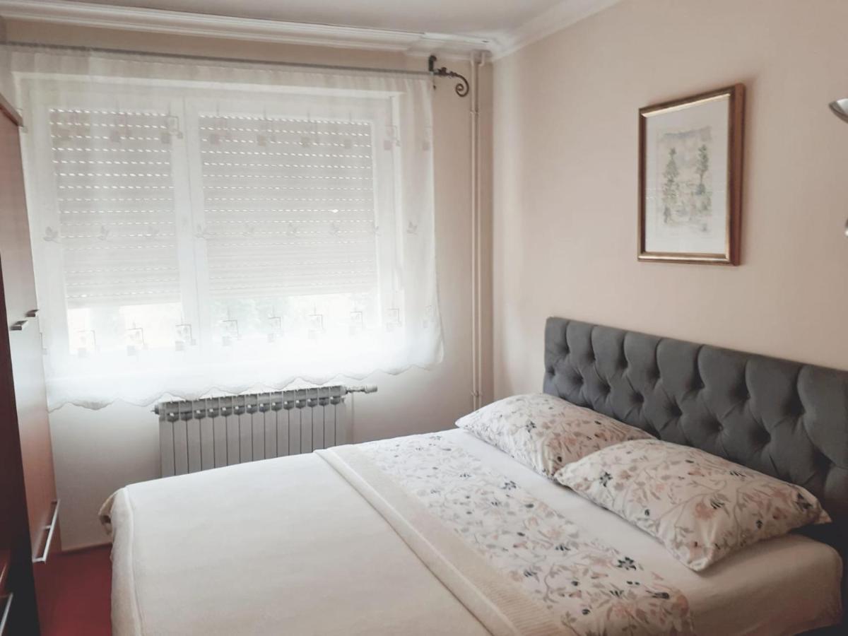 Spacious 80M2 Apartment In The Center Ljubuski Bagian luar foto