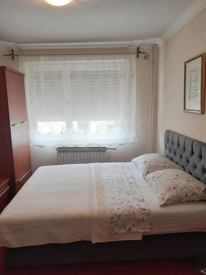 Spacious 80M2 Apartment In The Center Ljubuski Bagian luar foto