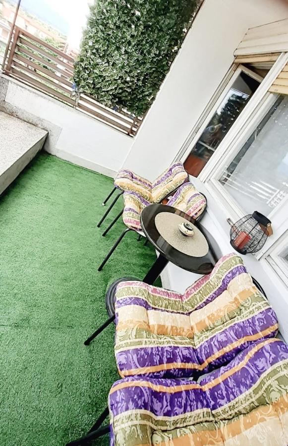 Spacious 80M2 Apartment In The Center Ljubuski Bagian luar foto